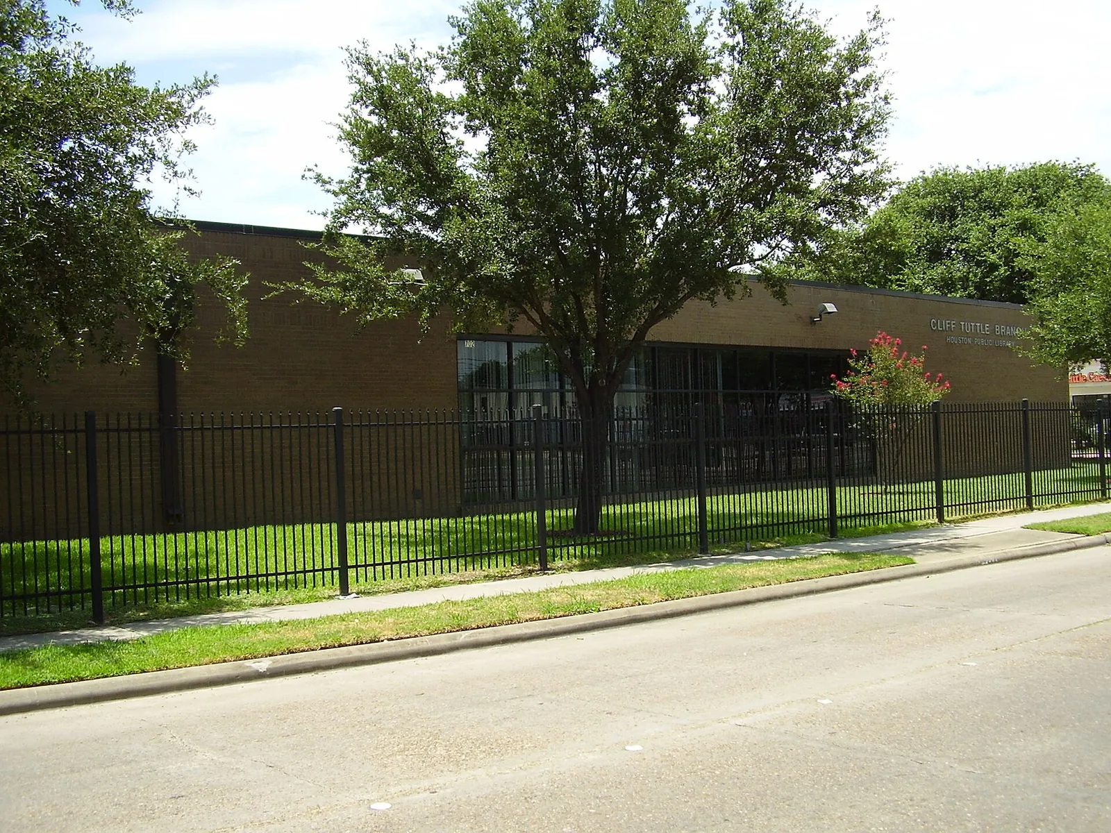 The Cliff Tuttle Neighborhood Library in Denver Harbor.