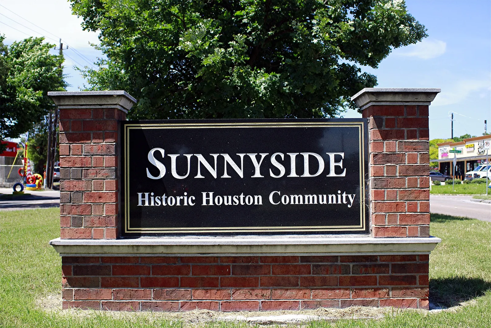 The Sunnyside community sign.